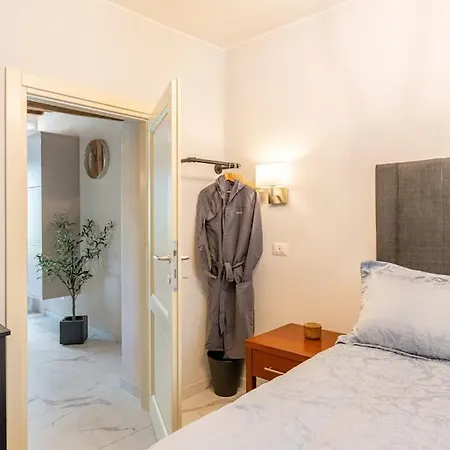 The Liberties - Luxury In Old Town Villa Barga