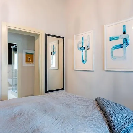 Villa The Liberties - Luxury In Old Town Barga