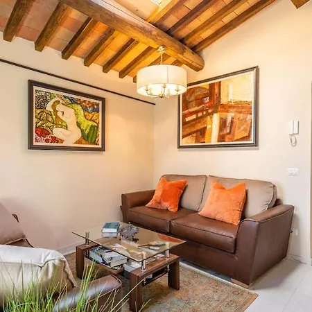 The Liberties - Luxury In Old Town Villa